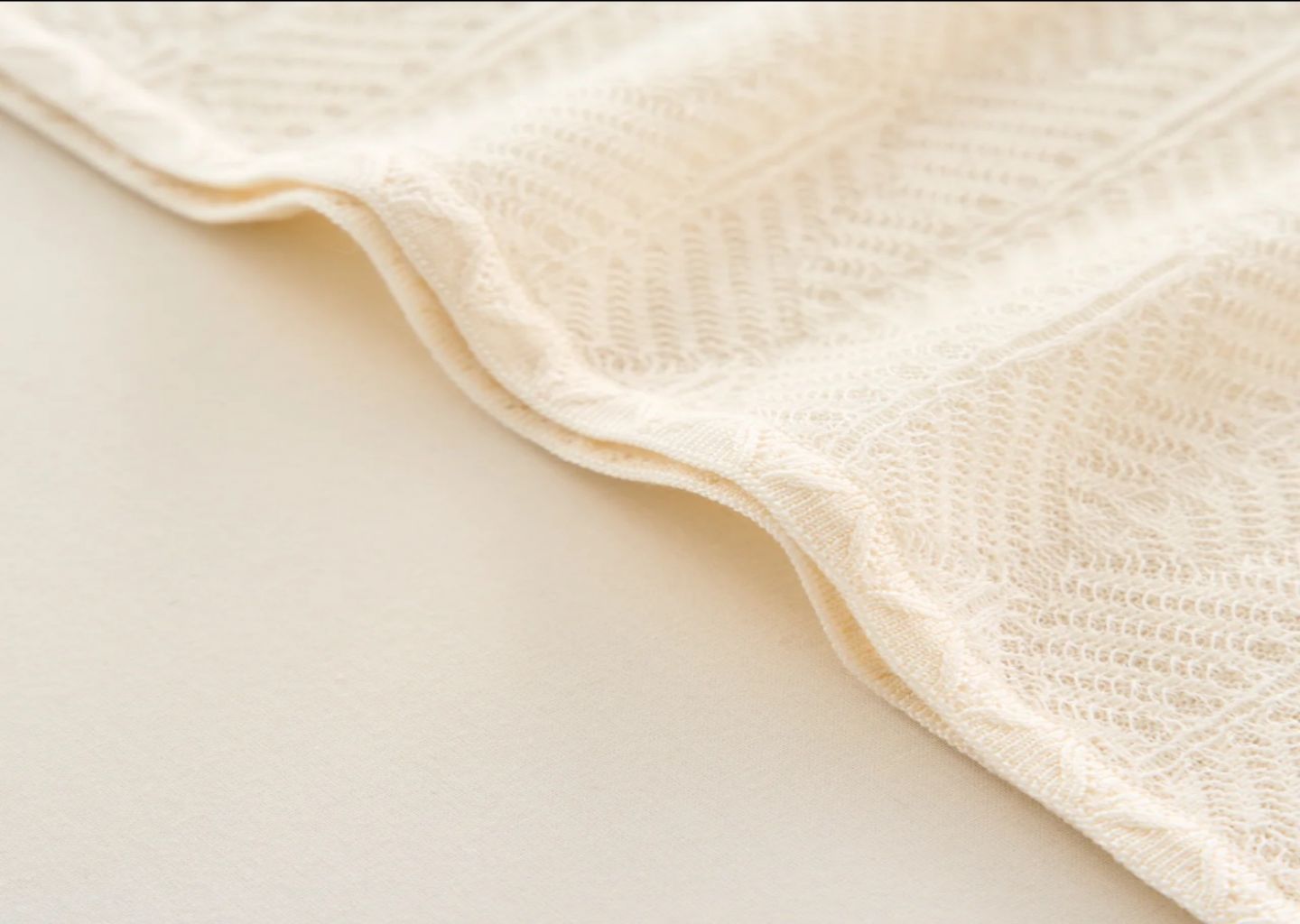 丝棉芭蕉纹针织毯